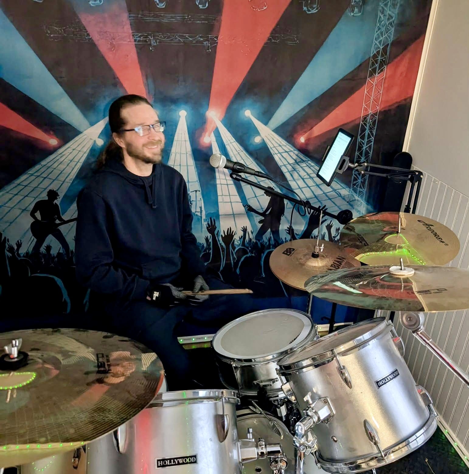 David Bellerose drummer du groupe Josy and the gentlemen